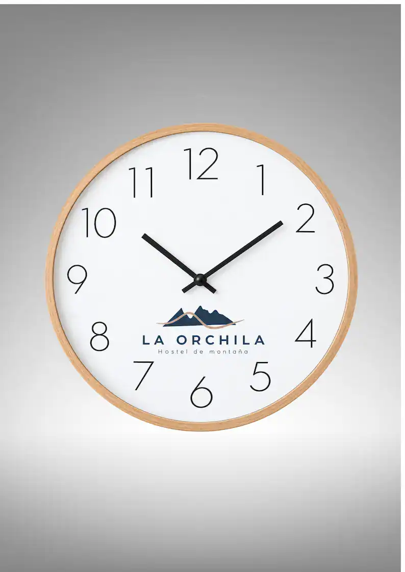 Reloj de pared personalizado con logo corporativo